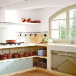si-quieres-una-cocina-de-estilo-rustico-sustituye-los-muebles-convencionales-por-armarios-de-obra_ampliacion